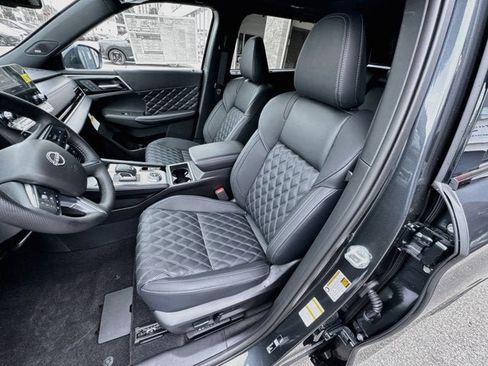 New 2026 Nissan Rogue Platinum AWD/4WD image 18