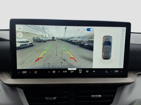 Used 2025 Ford Explorer Active w/ Active Comfort Package image 26