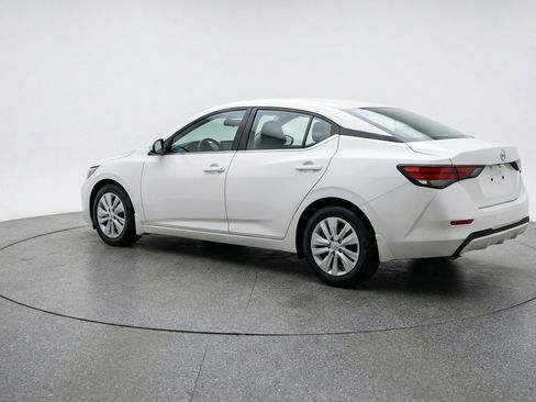 Used 2025 Nissan Sentra S FWD image 6