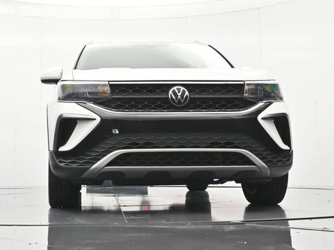 Used 2024 Volkswagen Taos SE FWD image 37