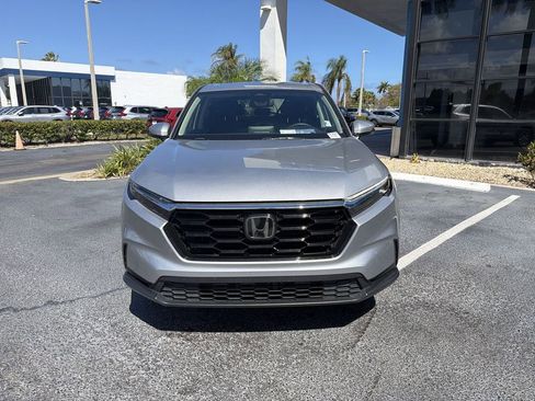 Certified 2025 Honda CR-V EX image 3