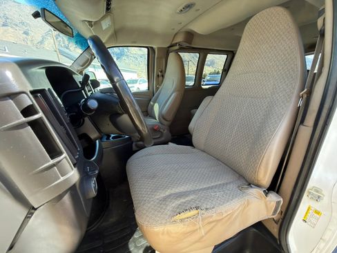 Used 2014 Chevrolet Express 1500 LT w/ LT Preferred Equipment Group AWD/4WD image 31