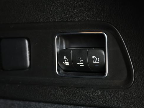 Used 2020 Mercedes-Benz GLS 450 4MATIC image 12