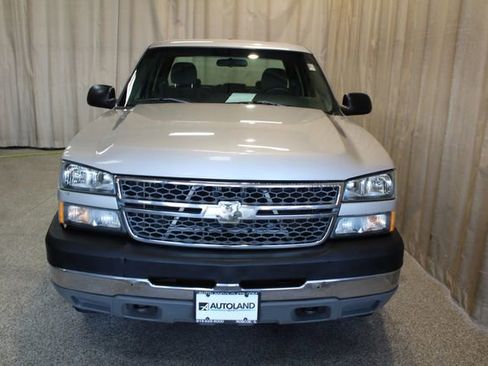 Used 2005 Chevrolet Silverado 2500 W/T w/ Skid Plate Package image 9
