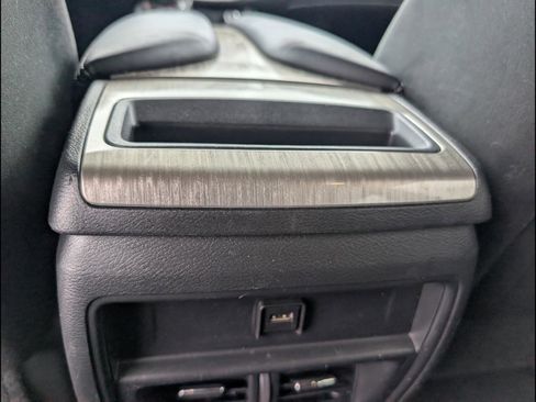 Used 2015 Nissan Murano SV image 18