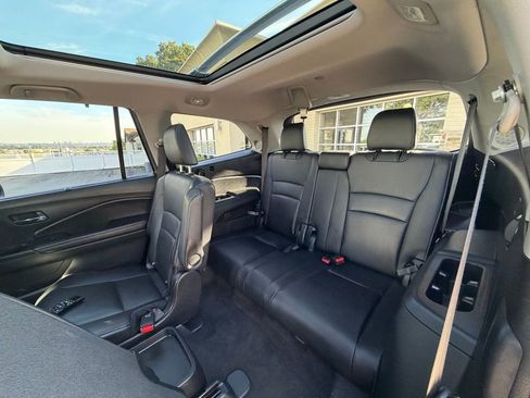 Used 2019 Honda Pilot Elite image 28