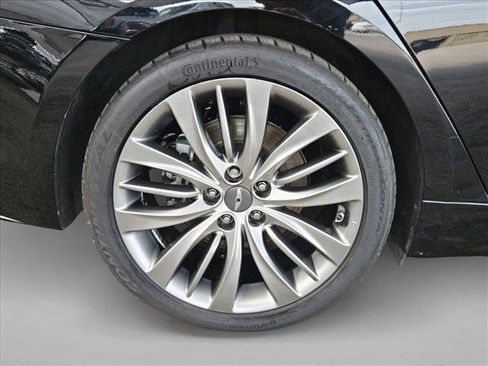 Used 2015 Hyundai Genesis 5.0 w/ Option Group 05 RWD image 19