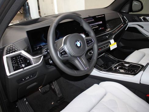 Used 2026 BMW X5 sDrive40i RWD image 11
