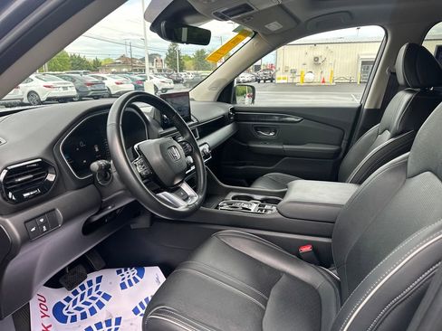 Used 2023 Honda Pilot Elite image 9