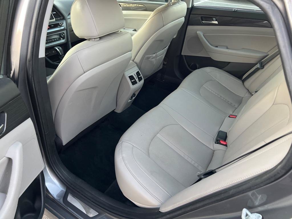 Used 2019 Hyundai Sonata Limited w/ Ultimate Package 04 FWD image 14