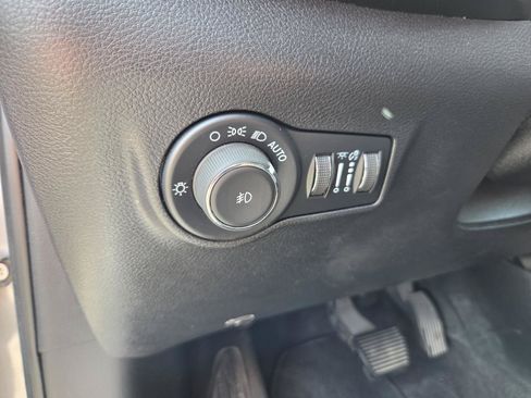 Used 2024 Jeep Compass Limited AWD/4WD image 18