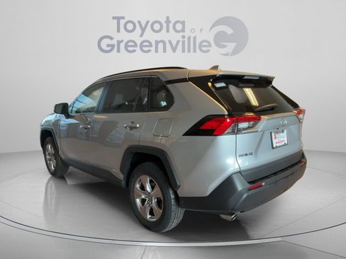 Certified 2025 Toyota RAV4 XLE AWD/4WD image 4