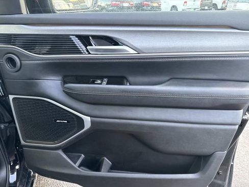 Used 2025 Jeep Wagoneer Series II image 8