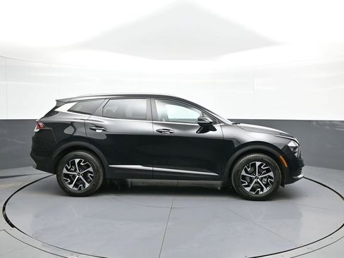 Certified 2023 Kia Sportage EX AWD/4WD image 5