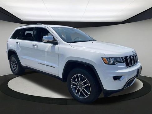 Used 2022 Jeep Grand Cherokee Limited image 4