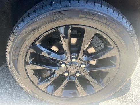 Used 2021 Jeep Grand Cherokee Laredo X AWD/4WD image 7