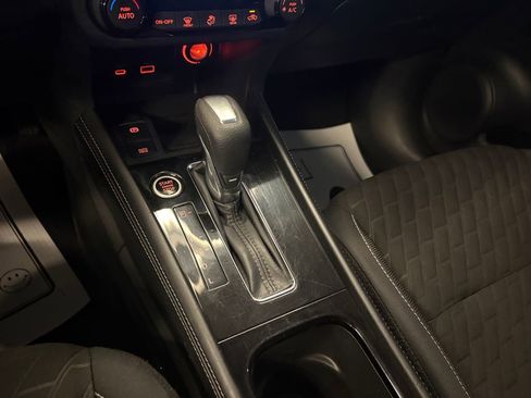 Used 2022 Nissan Kicks SV FWD image 15