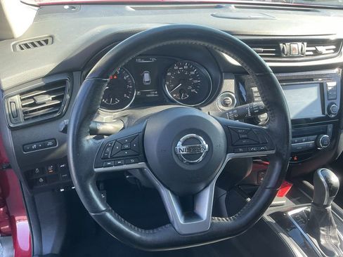 Used 2017 Nissan Rogue SL w/ SL Premium Package image 12