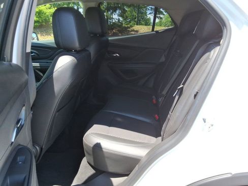 Used 2021 Buick Encore Preferred FWD image 18