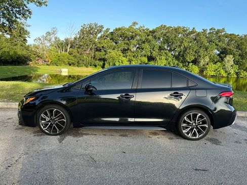 Used 2022 Toyota Corolla SE FWD image 3