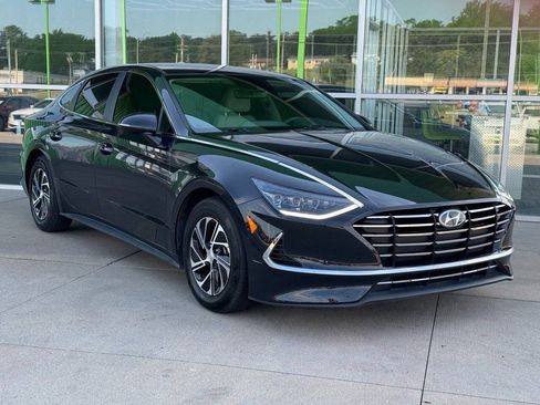 Used 2023 Hyundai Sonata Blue w/ Cargo Package FWD image 2