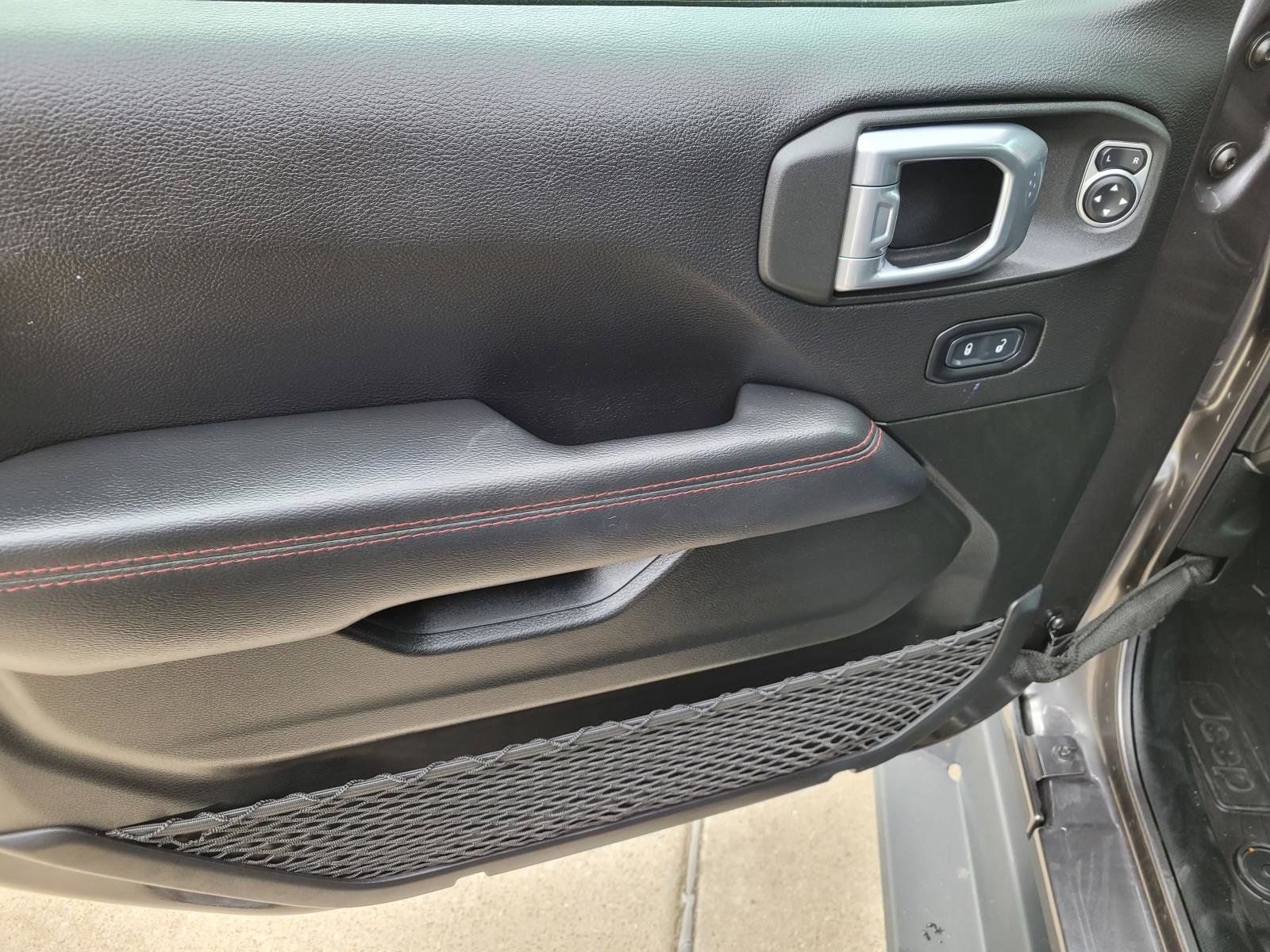 Used 2022 Jeep Wrangler Rubicon AWD/4WD image 15