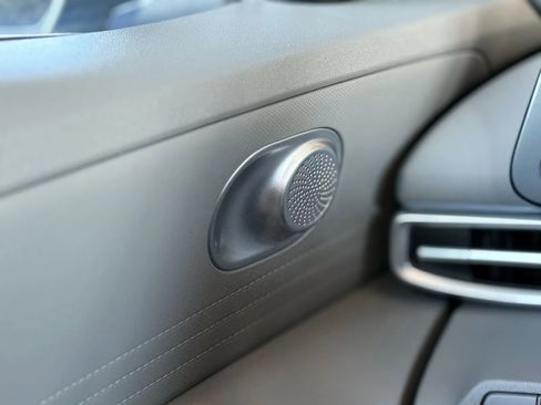 Used 2023 Hyundai Elantra SEL image 25