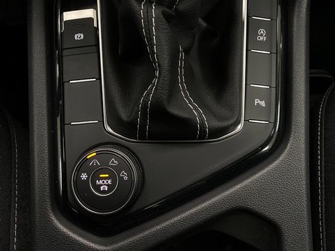 New 2026 Volkswagen Taos SE AWD/4WD image 23