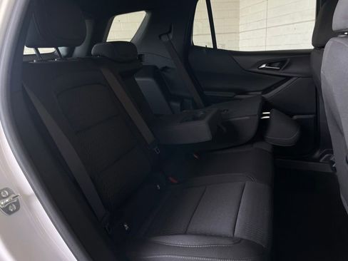 Used 2025 Chevrolet Equinox LT image 17