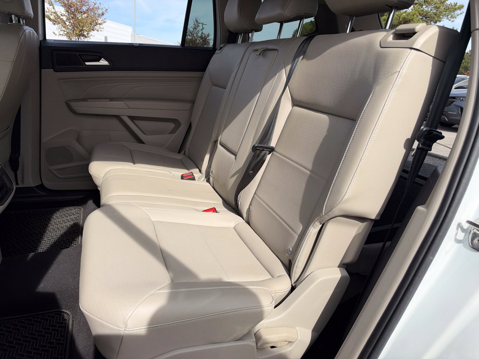 Used 2023 Volkswagen Atlas SE w/ Black Wheel Package FWD image 27