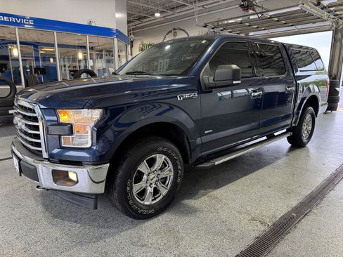 Used 2017 Ford F150 XLT w/ Equipment Group 302A Luxury AWD/4WD image 4