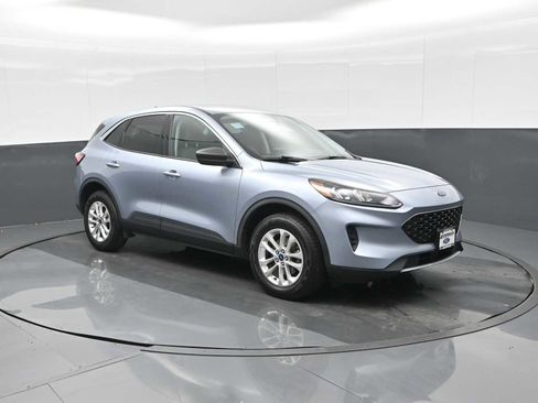 Used 2022 Ford Escape SE w/ Convenience Package image 1