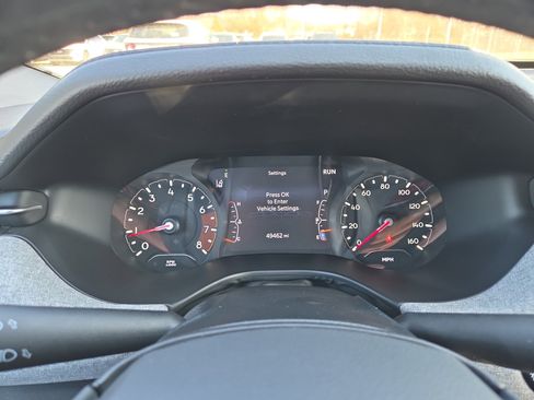 Certified 2024 Jeep Compass Latitude image 11