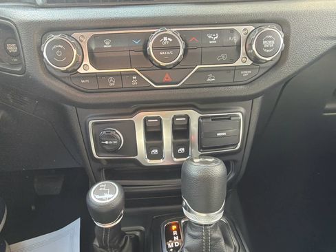 New 2026 Jeep Wrangler Sport AWD/4WD image 29