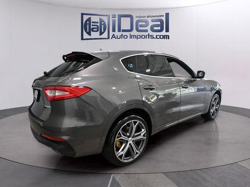 Used 2019 Maserati Levante GTS AWD/4WD image 5