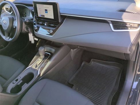 Used 2023 Toyota Corolla LE image 22