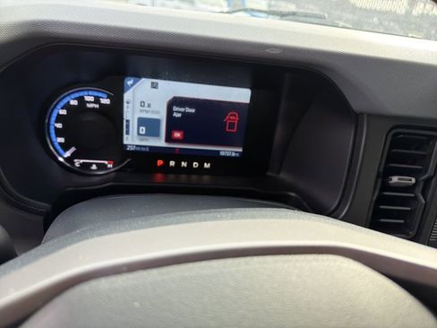 Used 2023 Ford Bronco Big Bend image 18