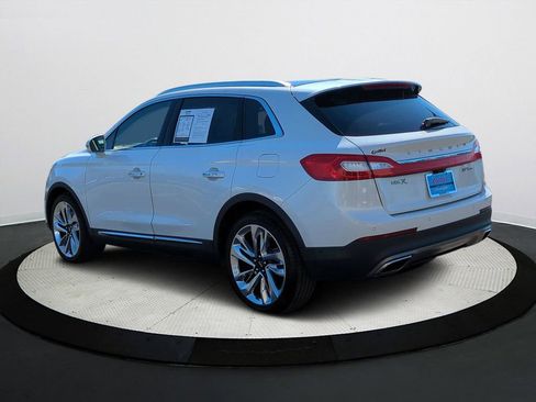 Used 2017 Lincoln MKX Reserve w/ Driver Assistance Package image 40