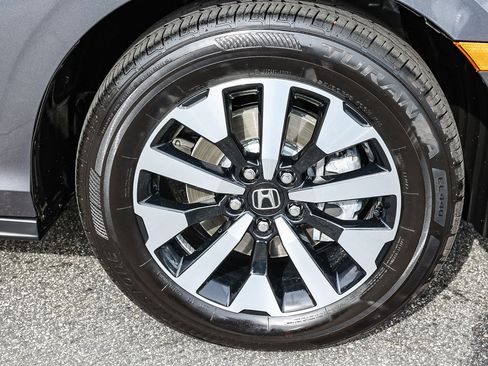 Certified 2025 Honda Odyssey EX-L image 12