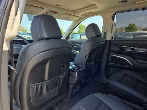 Used 2025 Kia Telluride SX image 16