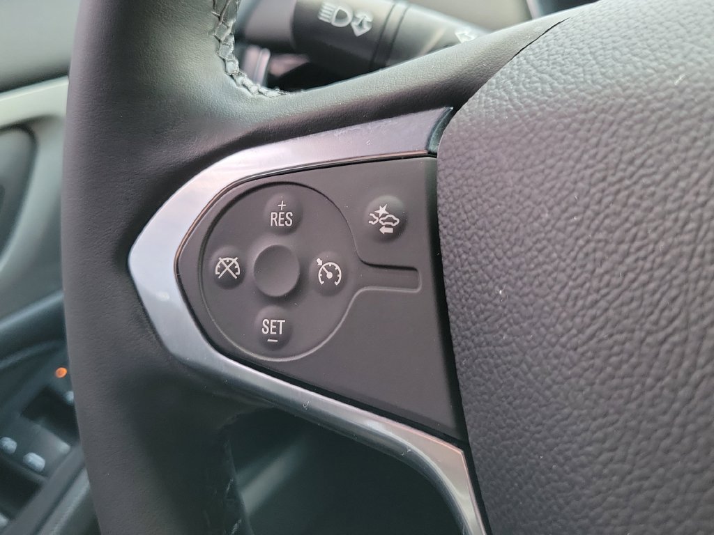 Used 2023 Chevrolet Traverse LT w/ Midnight/Sport Edition AWD/4WD image 20