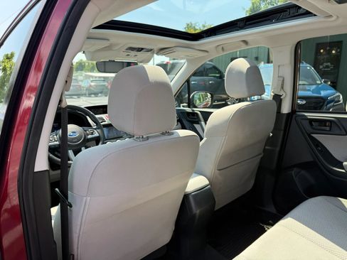 Used 2017 Subaru Forester 2.5i Premium AWD/4WD image 24