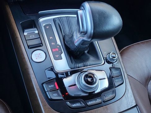 Used 2016 Audi A4 2.0T Premium Plus w/ Technology Package image 28