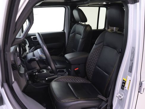 Used 2023 Jeep Wrangler Altitude image 4