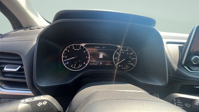 Used 2025 Nissan Rogue SV AWD/4WD image 12