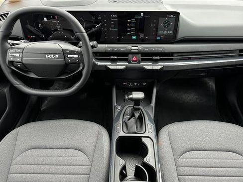 New 2025 Kia K4 EX image 15