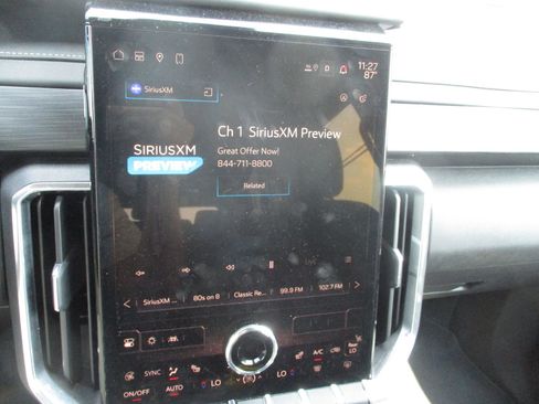 Used 2025 GMC Acadia Elevation image 20