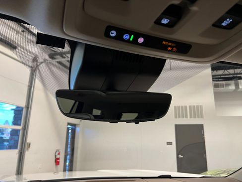 Used 2024 GMC Yukon Denali w/ Denali Reserve Package image 22