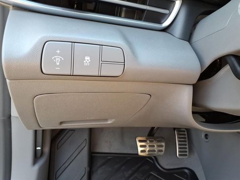 New 2026 Hyundai Elantra Sport image 29