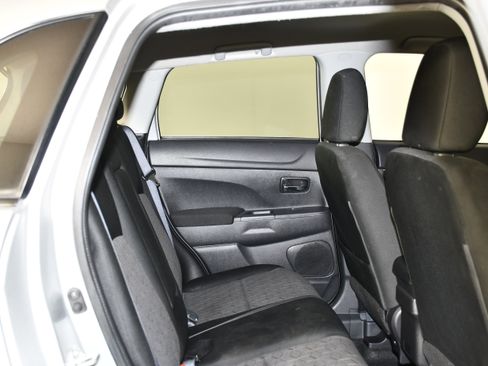 Used 2024 Mitsubishi Outlander Sport SE AWD/4WD image 34